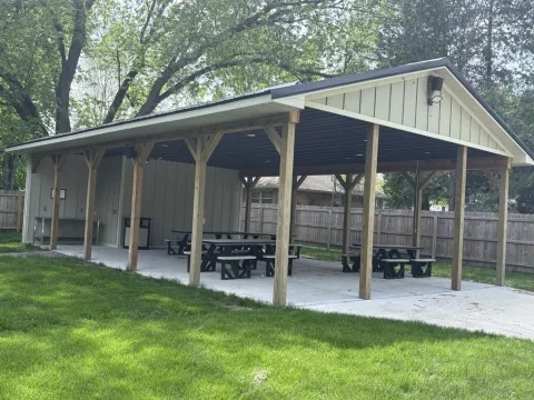 Outdoor pavilion with picnic tables